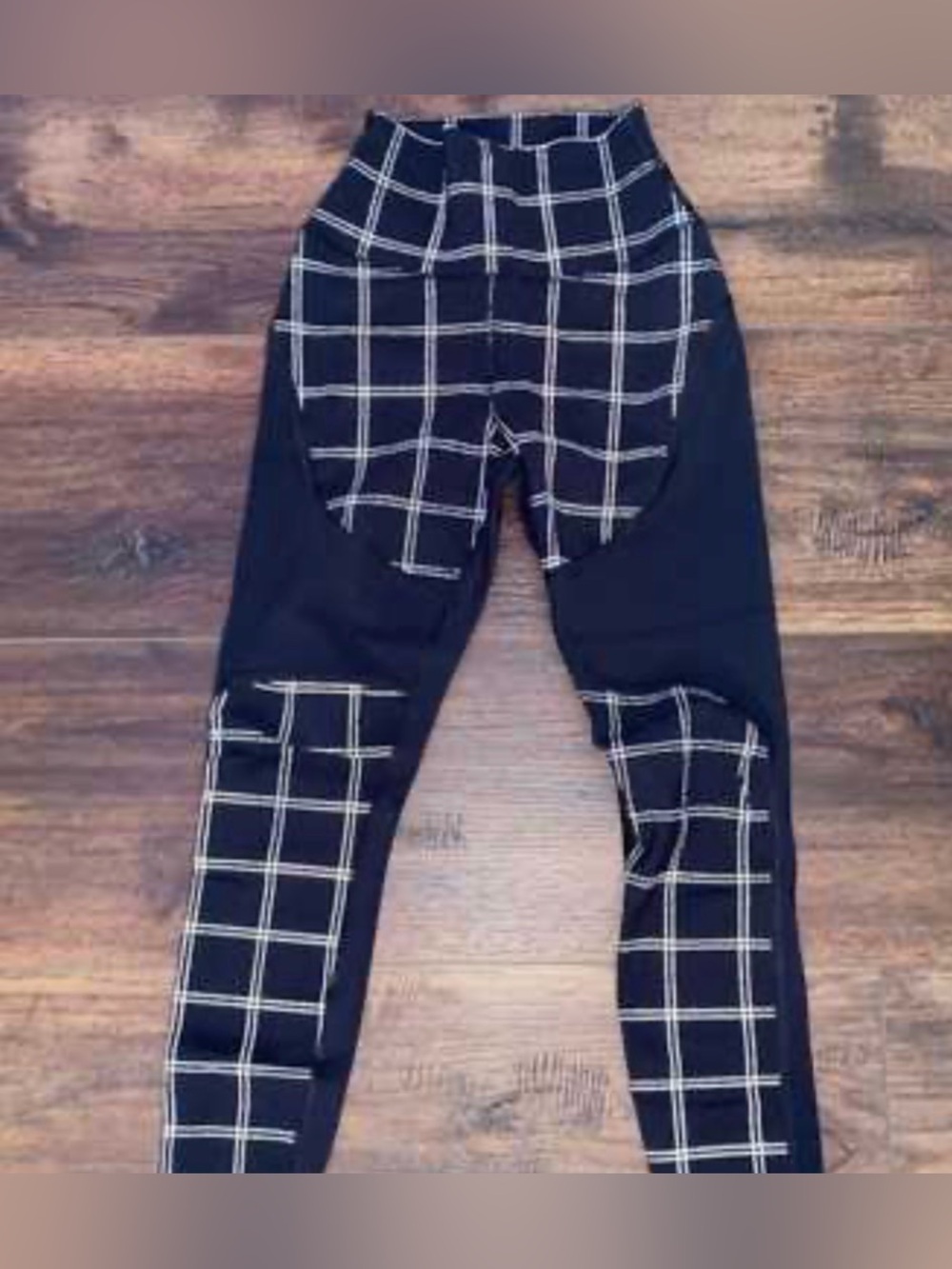 Yoga Occasion High-Waist Checkered Leggings *Reflective